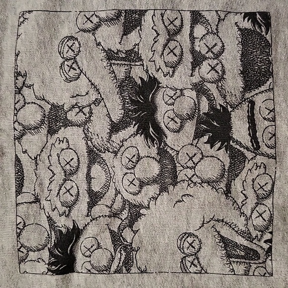 Uniqlo & Kaws Sesame Street sweatshirt - Picture 10 of 12